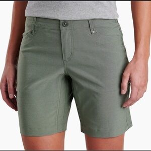 Kuhl Green Bermuda Shorts Lightweight Casual Wear
